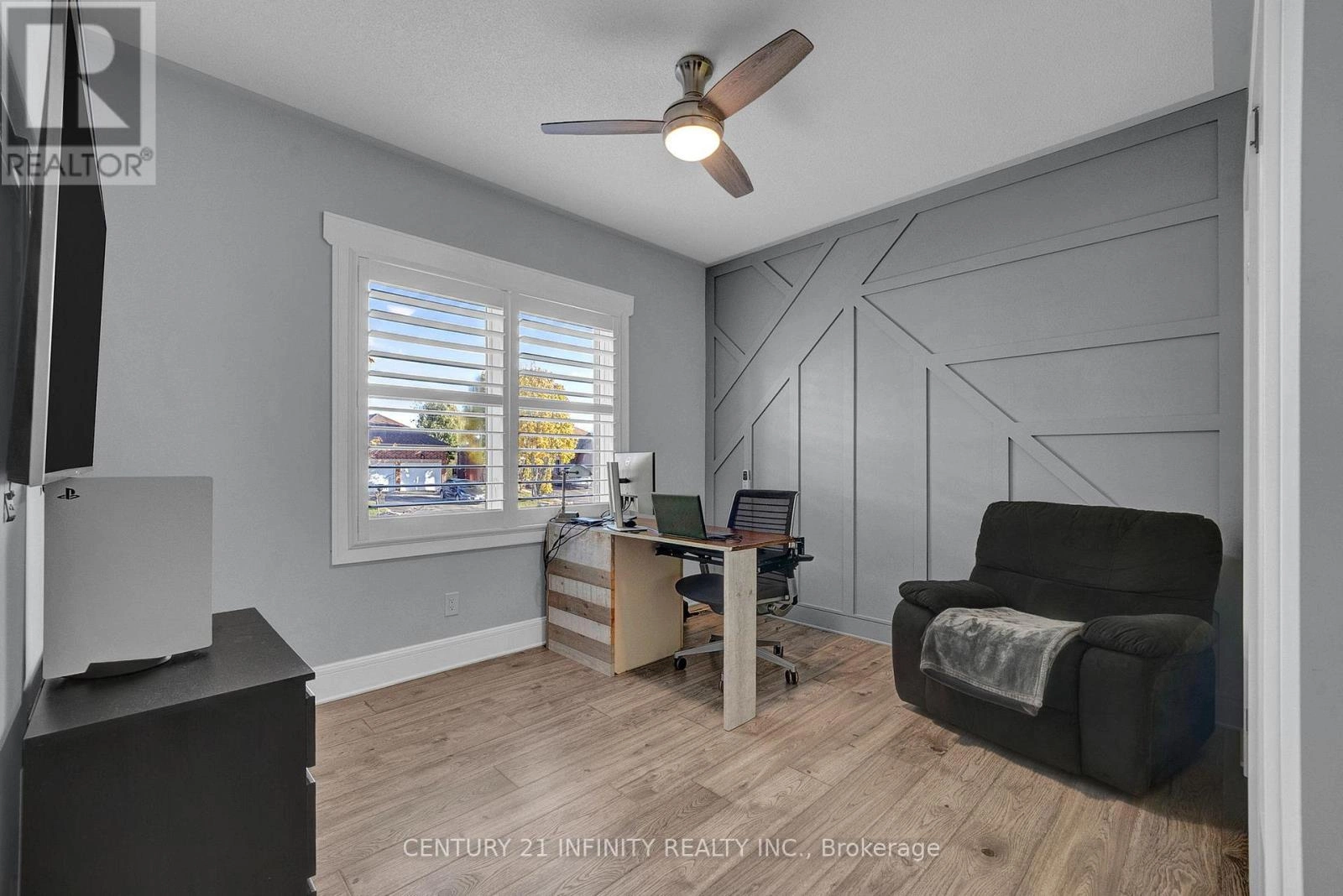 222 Southcrest Drive, Kawartha Lakes, Ontario  L0C 1G0 - Photo 26 - X12909140