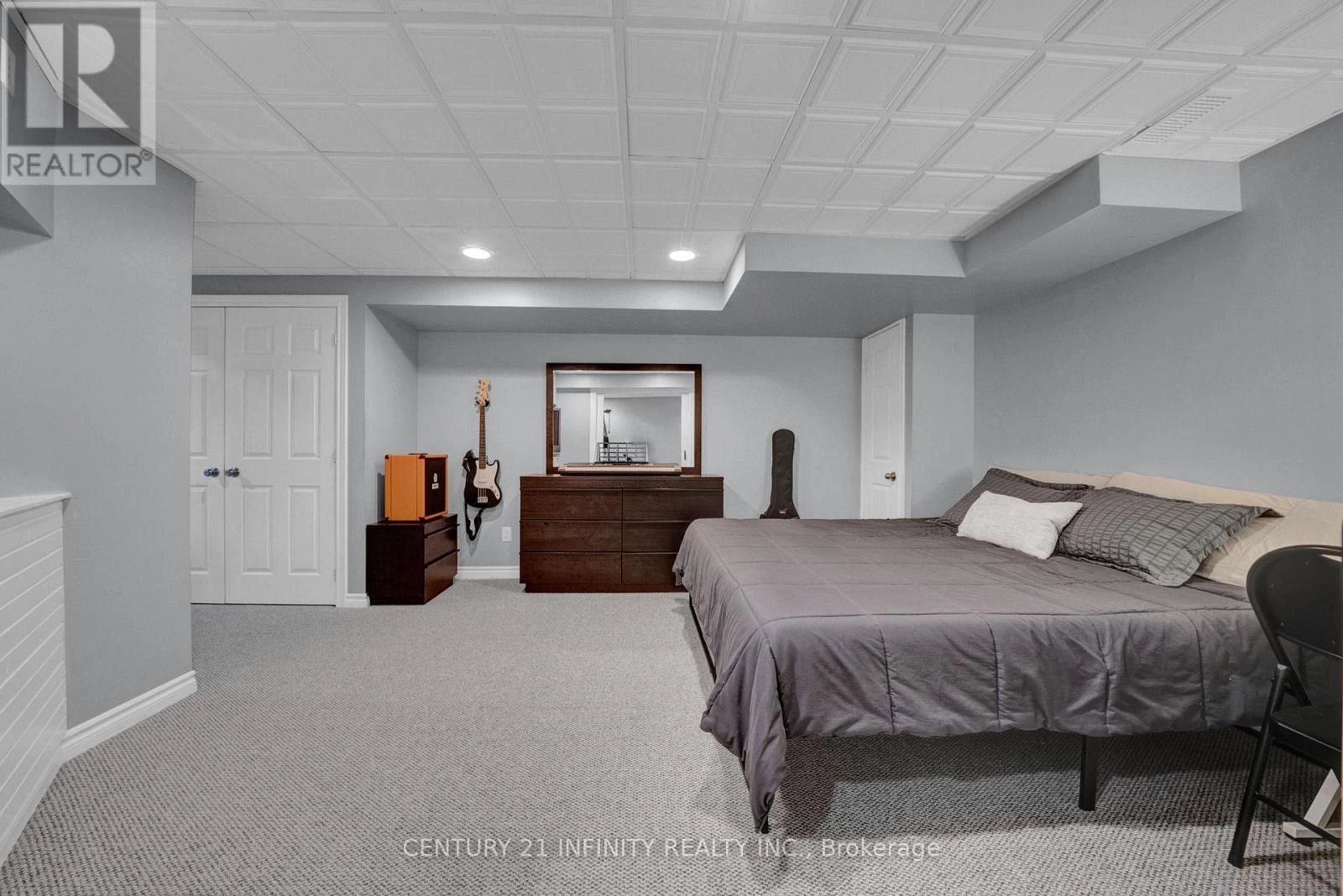 222 Southcrest Drive, Kawartha Lakes, Ontario  L0C 1G0 - Photo 39 - X12909140