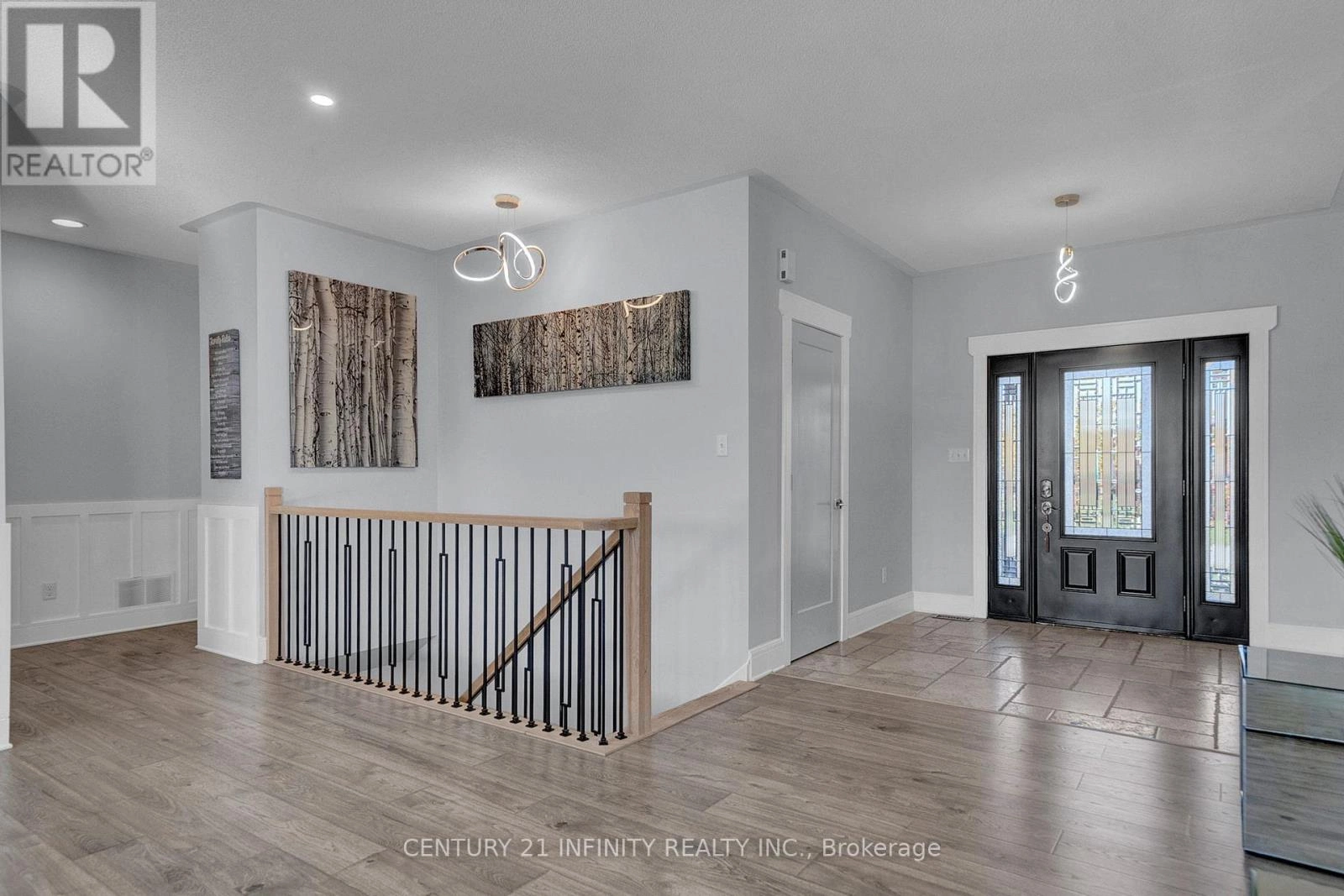 222 Southcrest Drive, Kawartha Lakes, Ontario  L0C 1G0 - Photo 4 - X12909140