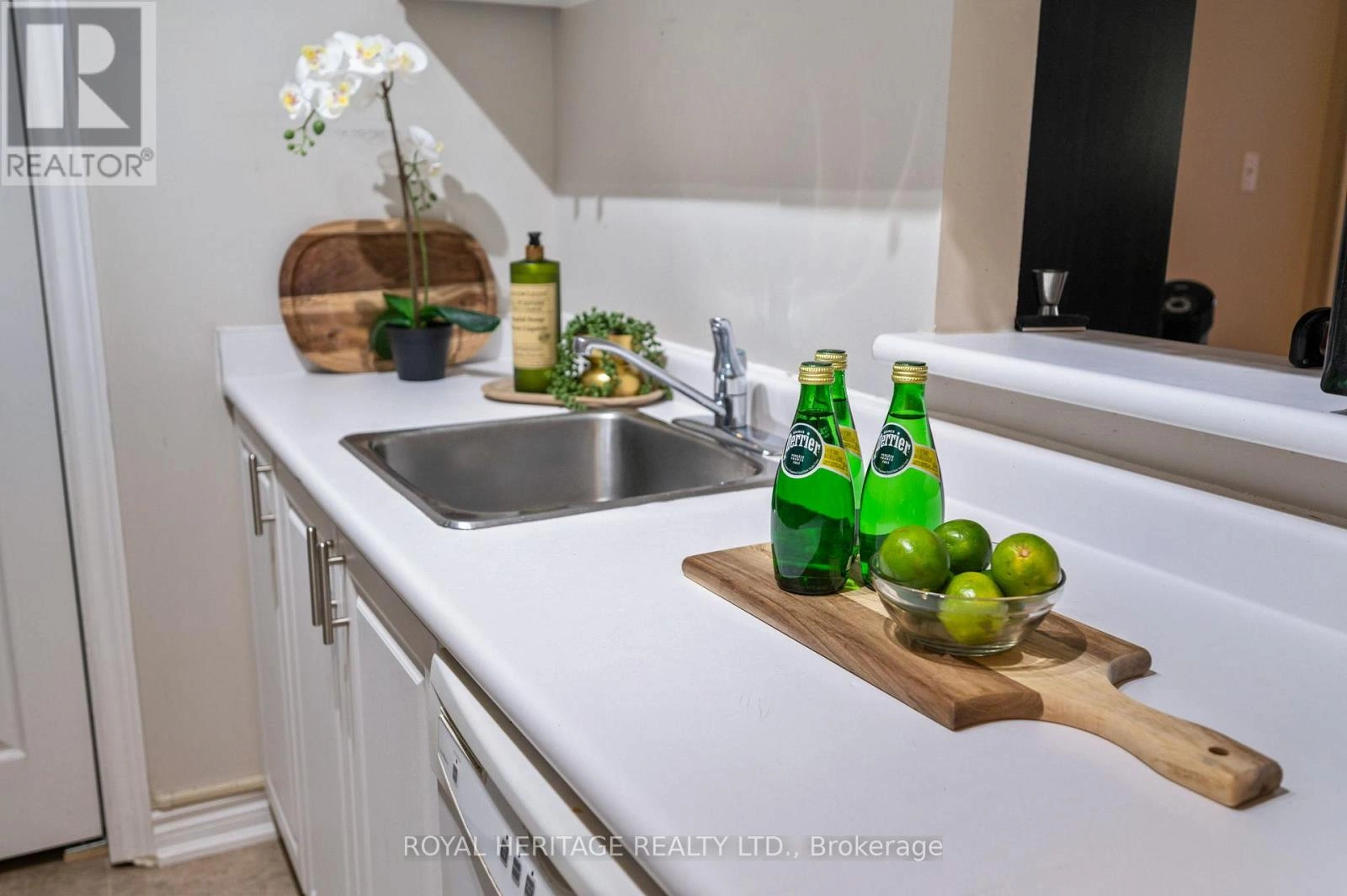 303 - 195 Lake Driveway W, Ajax, Ontario  L1S 7H7 - Photo 10 - E12917924