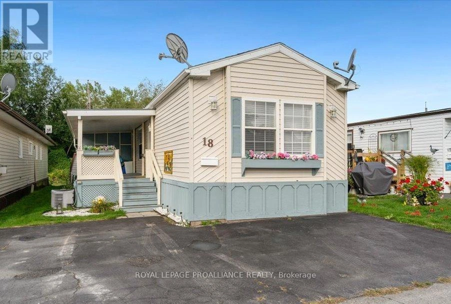 18 - 311 Dundas Street E, Quinte West, Ontario  K8V 1M1 - Photo 1 - X12578182