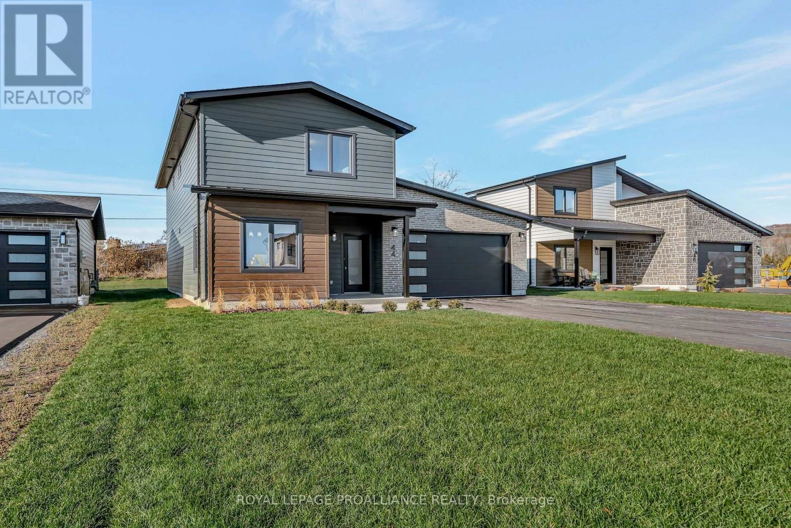 44 Fraser Drive, Quinte West, Ontario  K0K 1E0 - Photo 1 - X12562098