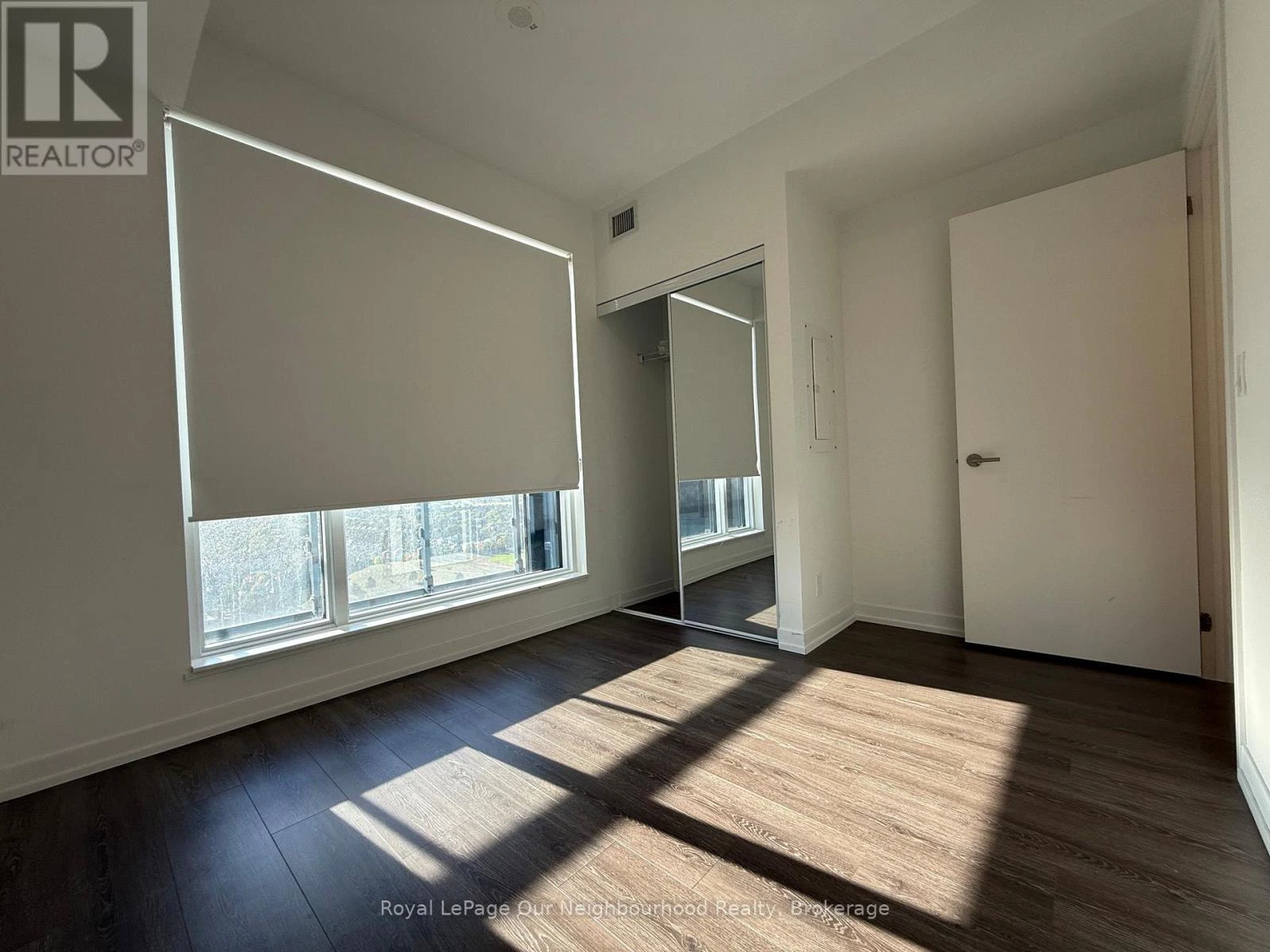 2512 - 7950 Bathurst Street, Vaughan, Ontario  L4J 0L4 - Photo 10 - N12948036