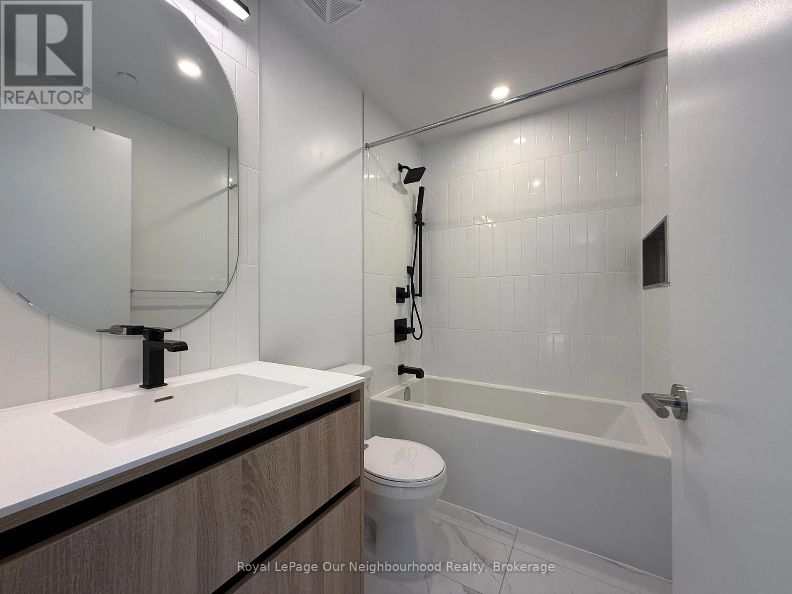 2512 - 7950 Bathurst Street, Vaughan, Ontario  L4J 0L4 - Photo 13 - N12948036