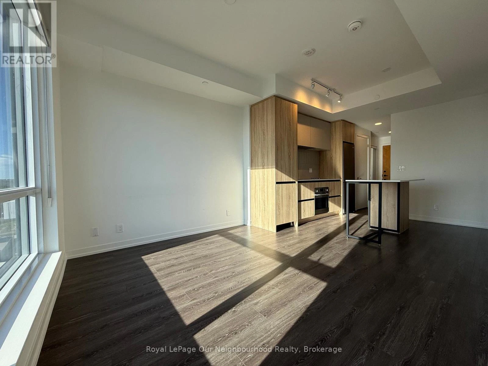 2512 - 7950 Bathurst Street, Vaughan, Ontario  L4J 0L4 - Photo 6 - N12948036