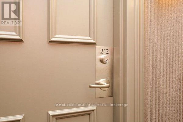 212 - 245 The Donway W, Toronto, Ontario  M3B 3M2 - Photo 4 - C12948270