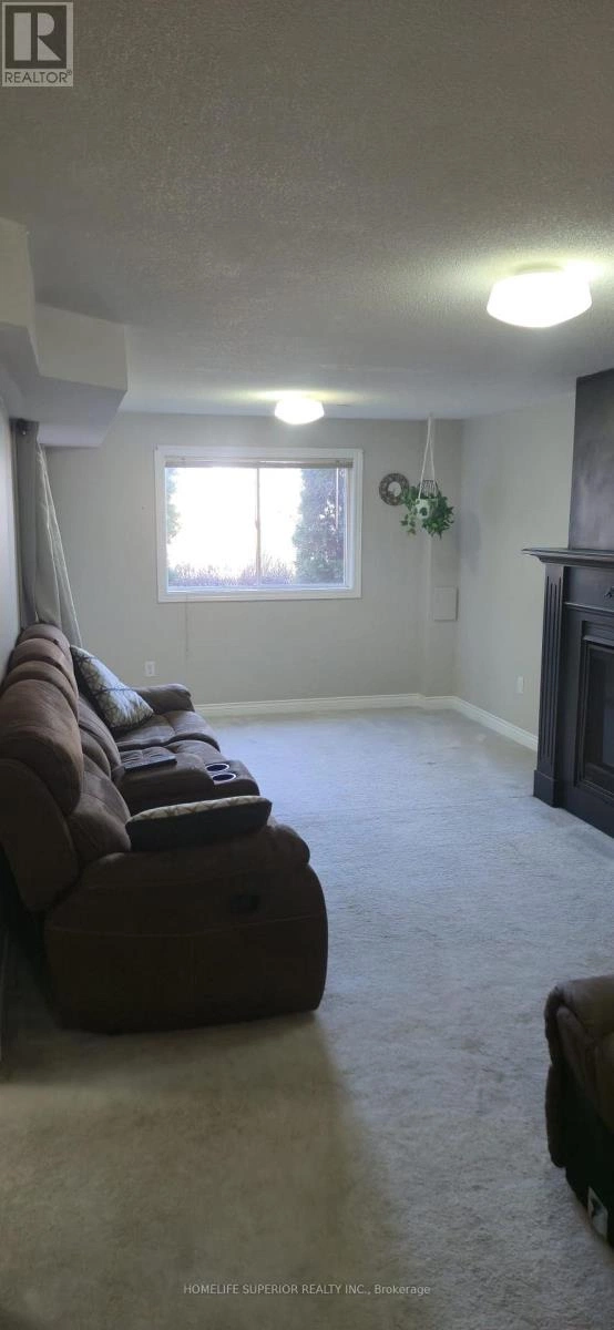 54 Mccrimmon Crescent, Clarington, Ontario  L1C 4N3 - Photo 4 - E12950414