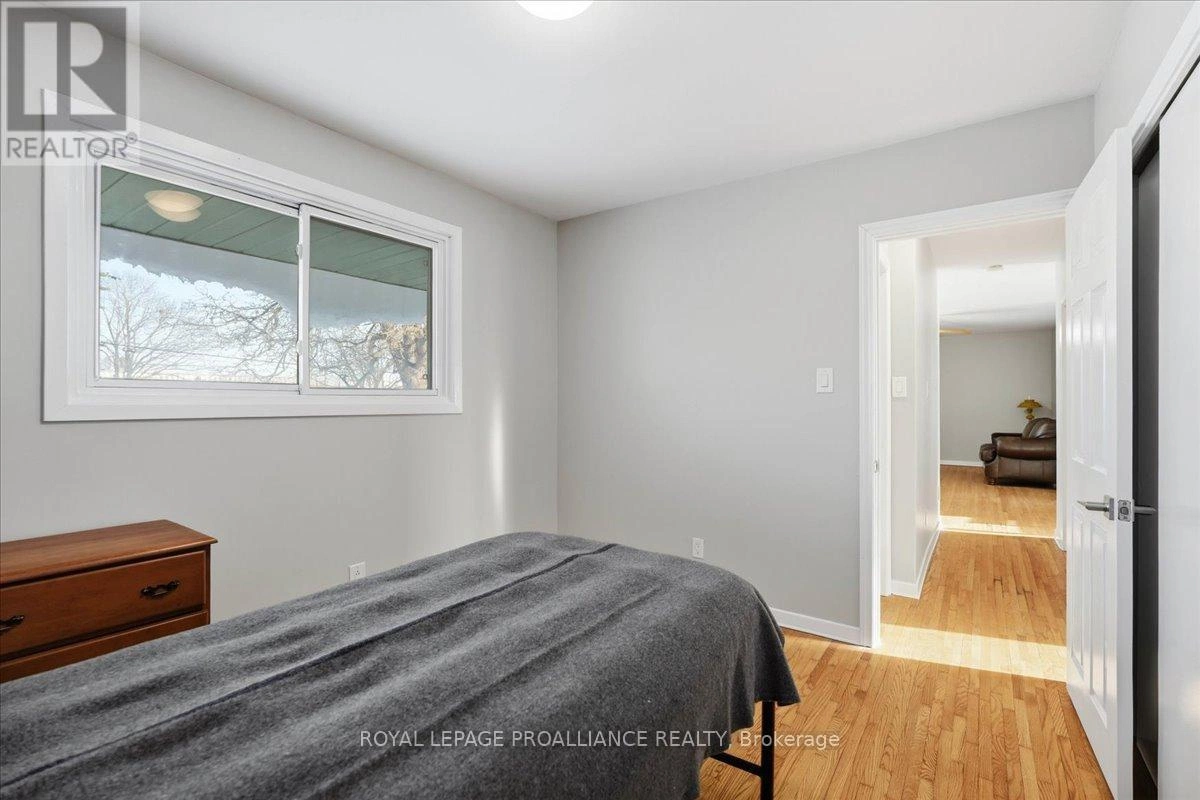 127 Aikins Road, Quinte West, Ontario K8N 4Z2 - Photo 18 - X12822220