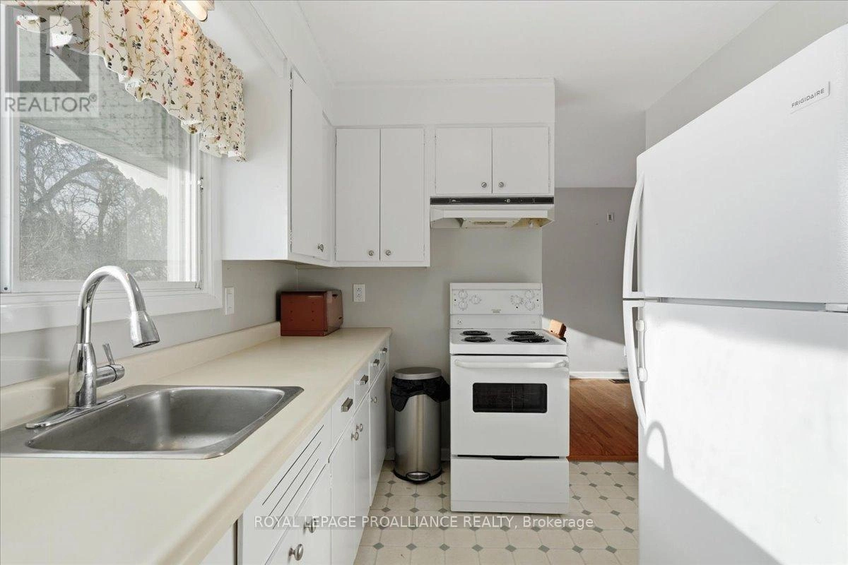 127 Aikins Road, Quinte West, Ontario K8N 4Z2 - Photo 13 - X12822220