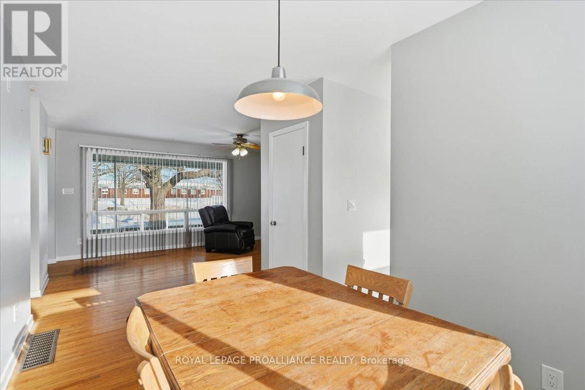 127 Aikins Road, Quinte West, Ontario K8N 4Z2 - Photo 12 - X12822220