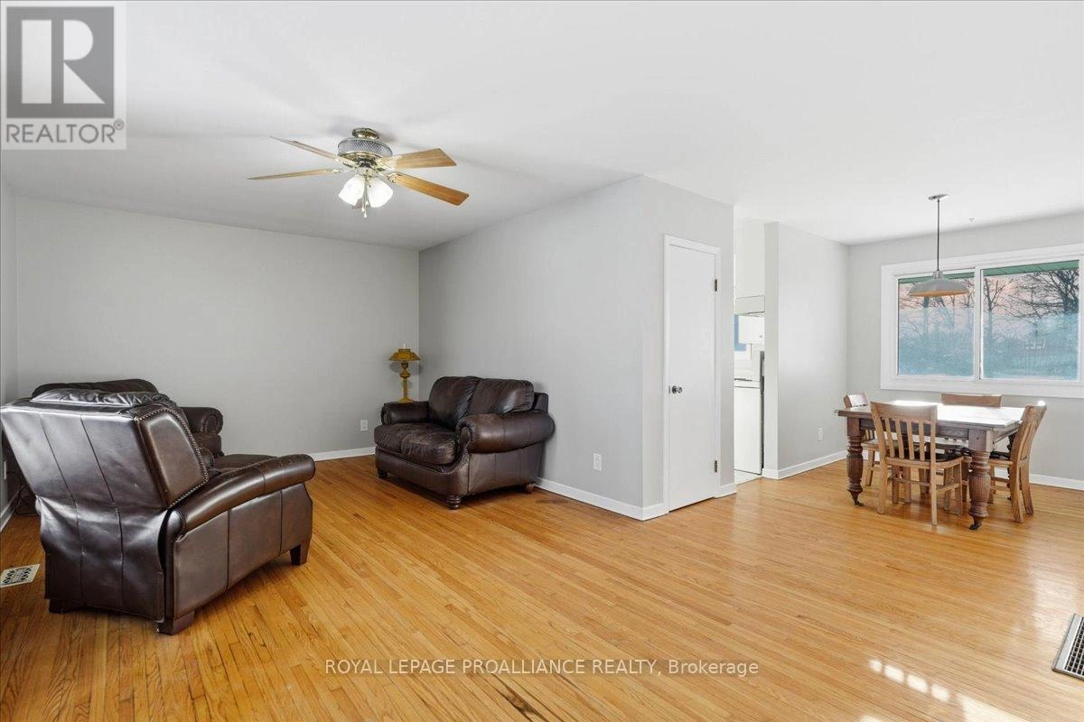 127 Aikins Road, Quinte West, Ontario K8N 4Z2 - Photo 8 - X12822220