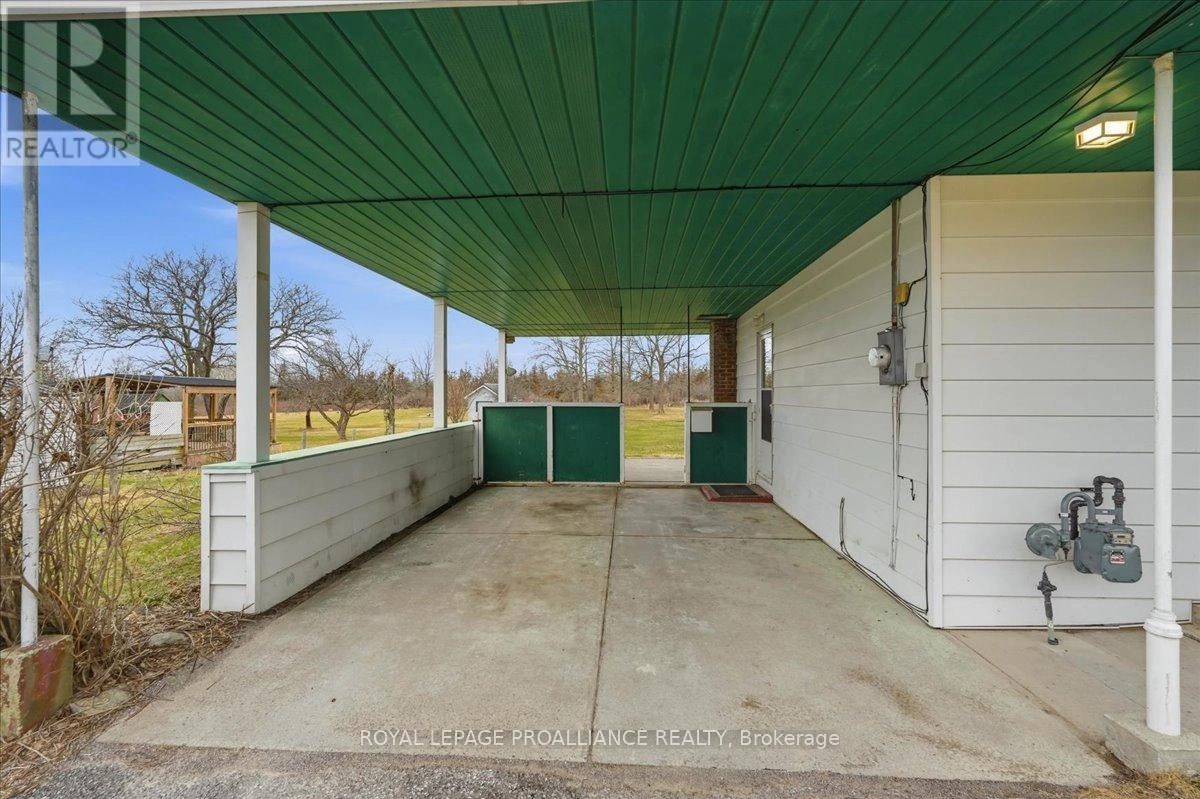 127 Aikins Road, Quinte West, Ontario K8N 4Z2 - Photo 3 - X12822220