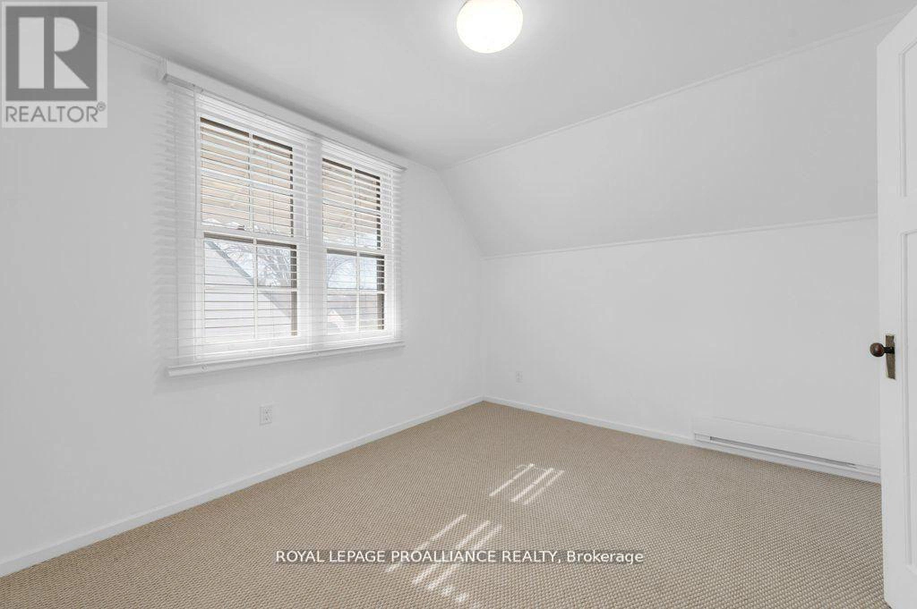 61 Delaney Street, Quinte West, Ontario  K8V 4L7 - Photo 22 - X12961274