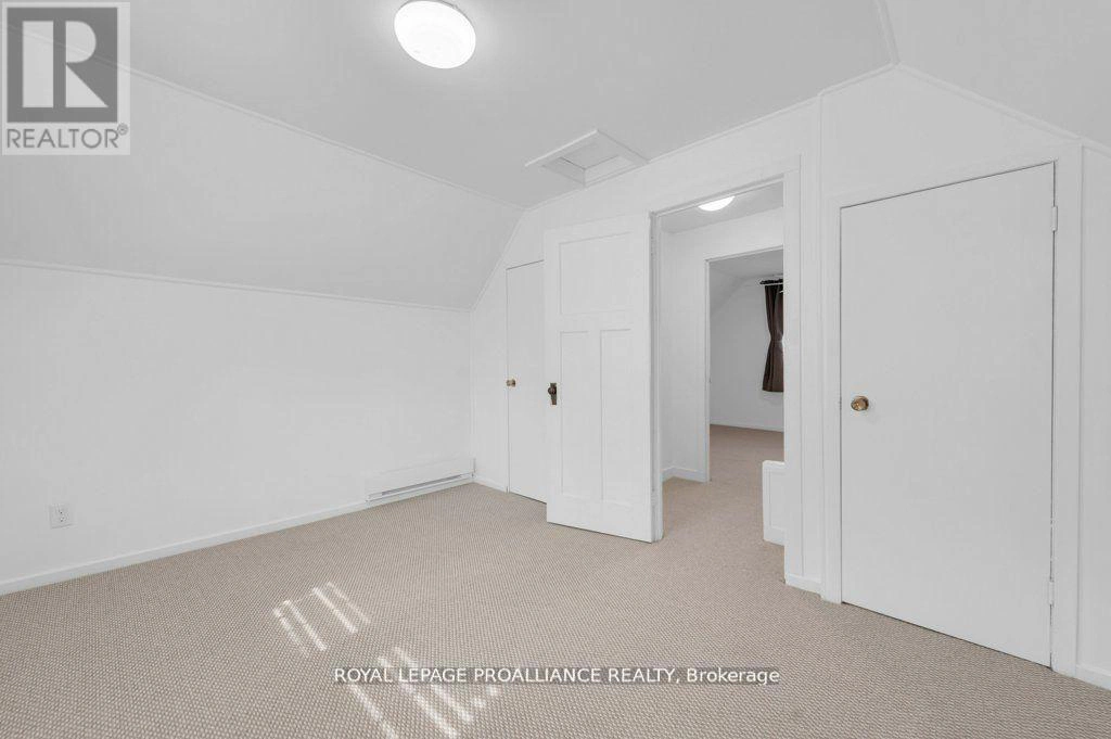 61 Delaney Street, Quinte West, Ontario  K8V 4L7 - Photo 23 - X12961274