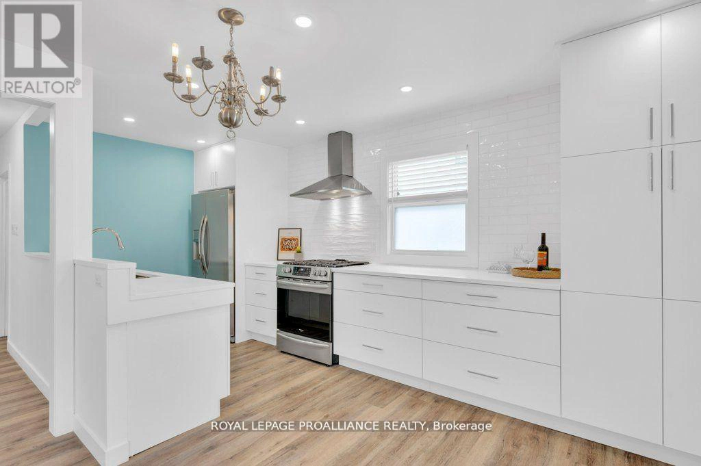 61 Delaney Street, Quinte West, Ontario  K8V 4L7 - Photo 8 - X12961274