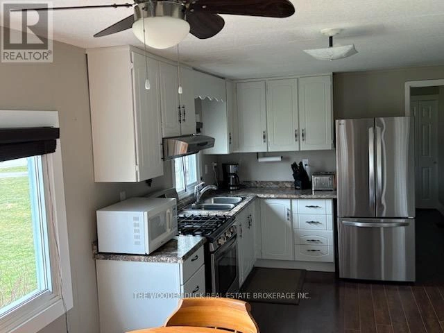 1314 96 Highway, Frontenac Islands, Ontario K0H 2Y0 - Photo 11 - X12962694