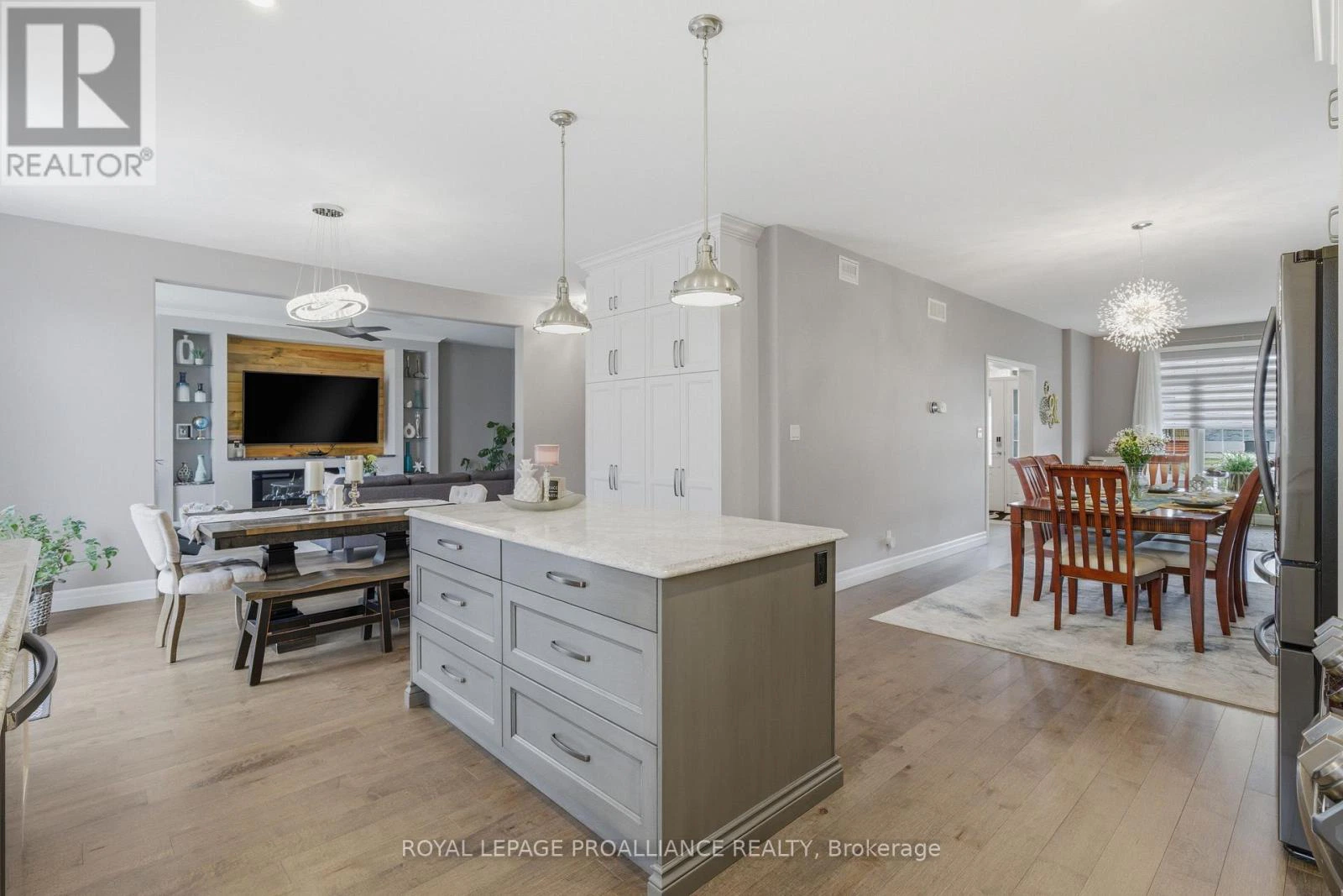 57 Appledene Drive, Quinte West, Ontario  K8V 0H6 - Photo 13 - X12963208