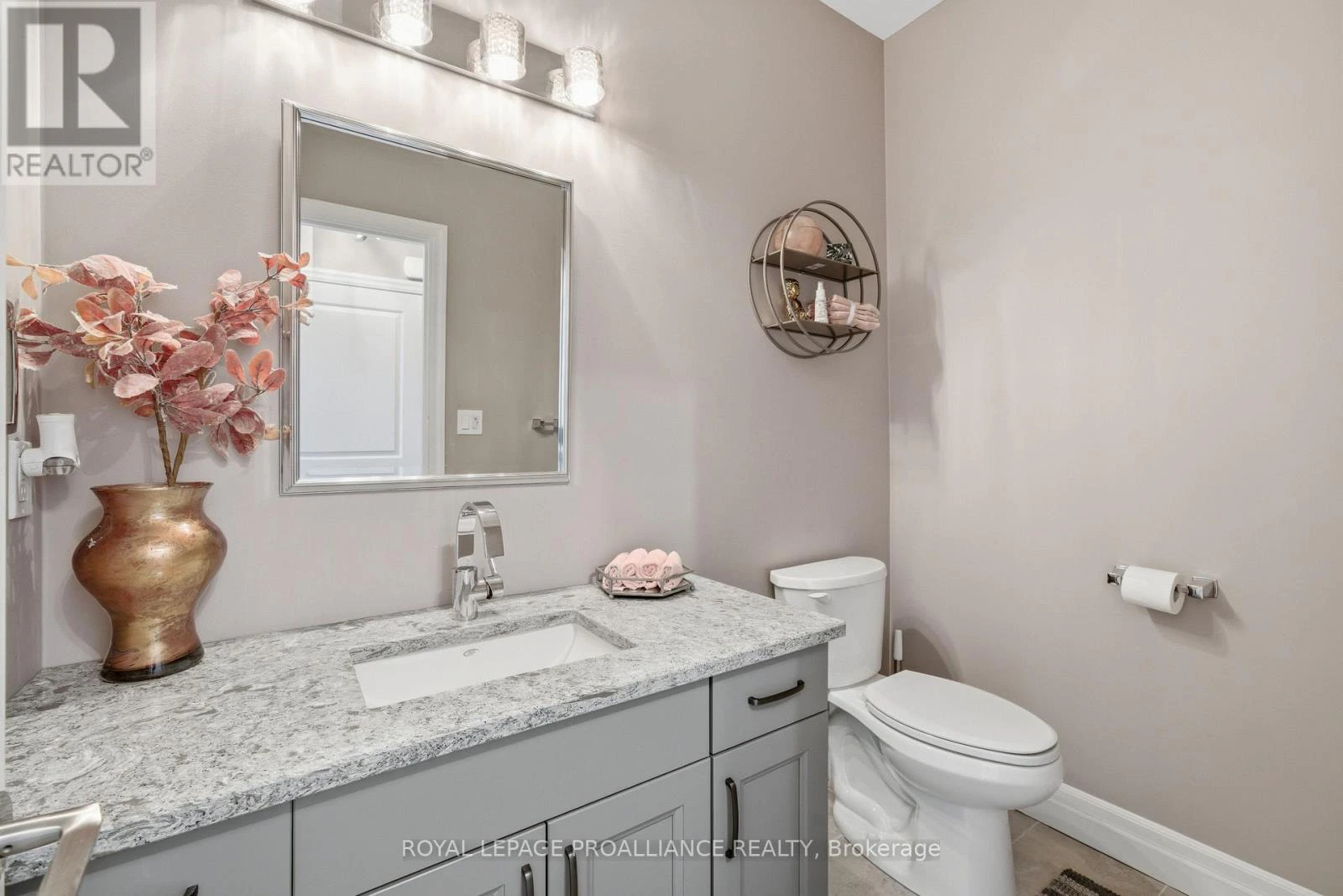 57 Appledene Drive, Quinte West, Ontario  K8V 0H6 - Photo 22 - X12963208