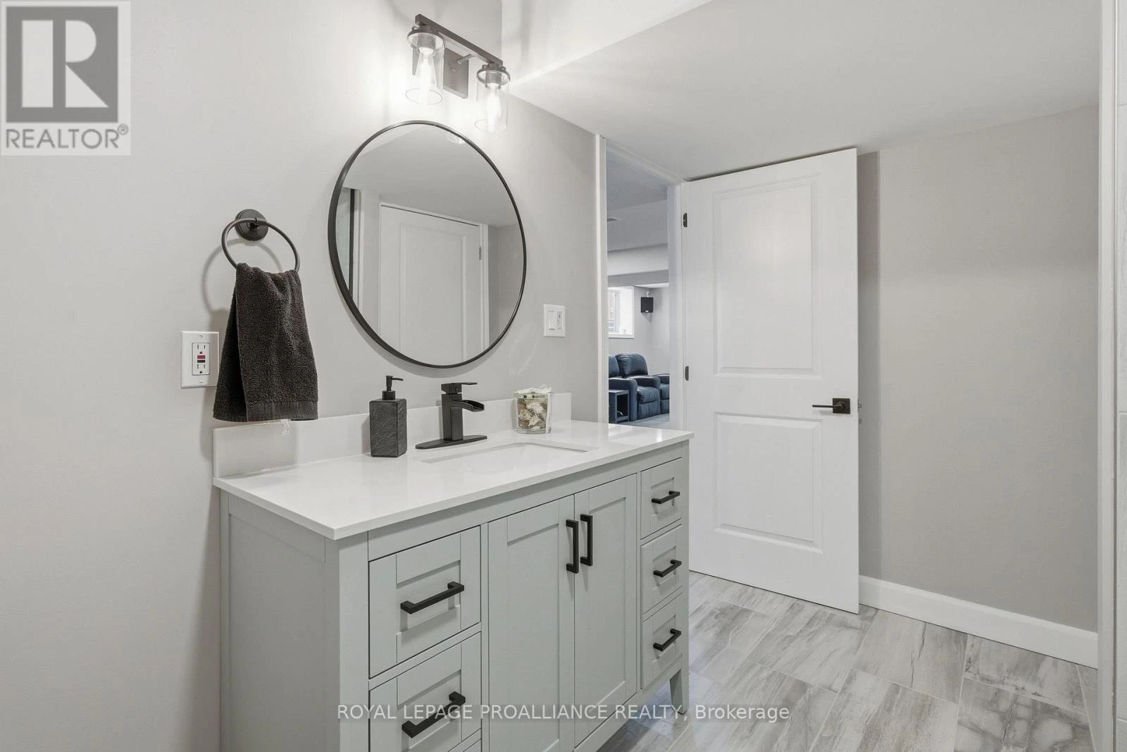 57 Appledene Drive, Quinte West, Ontario  K8V 0H6 - Photo 40 - X12963208