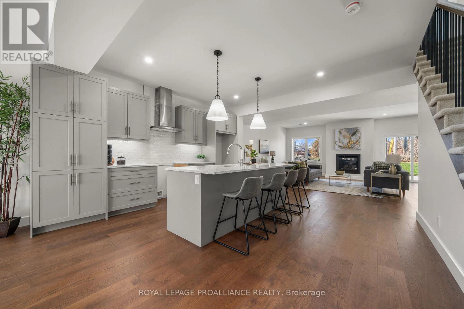 44 Fraser Drive, Quinte West, Ontario  K0K 1E0 - Photo 6 - X12562098