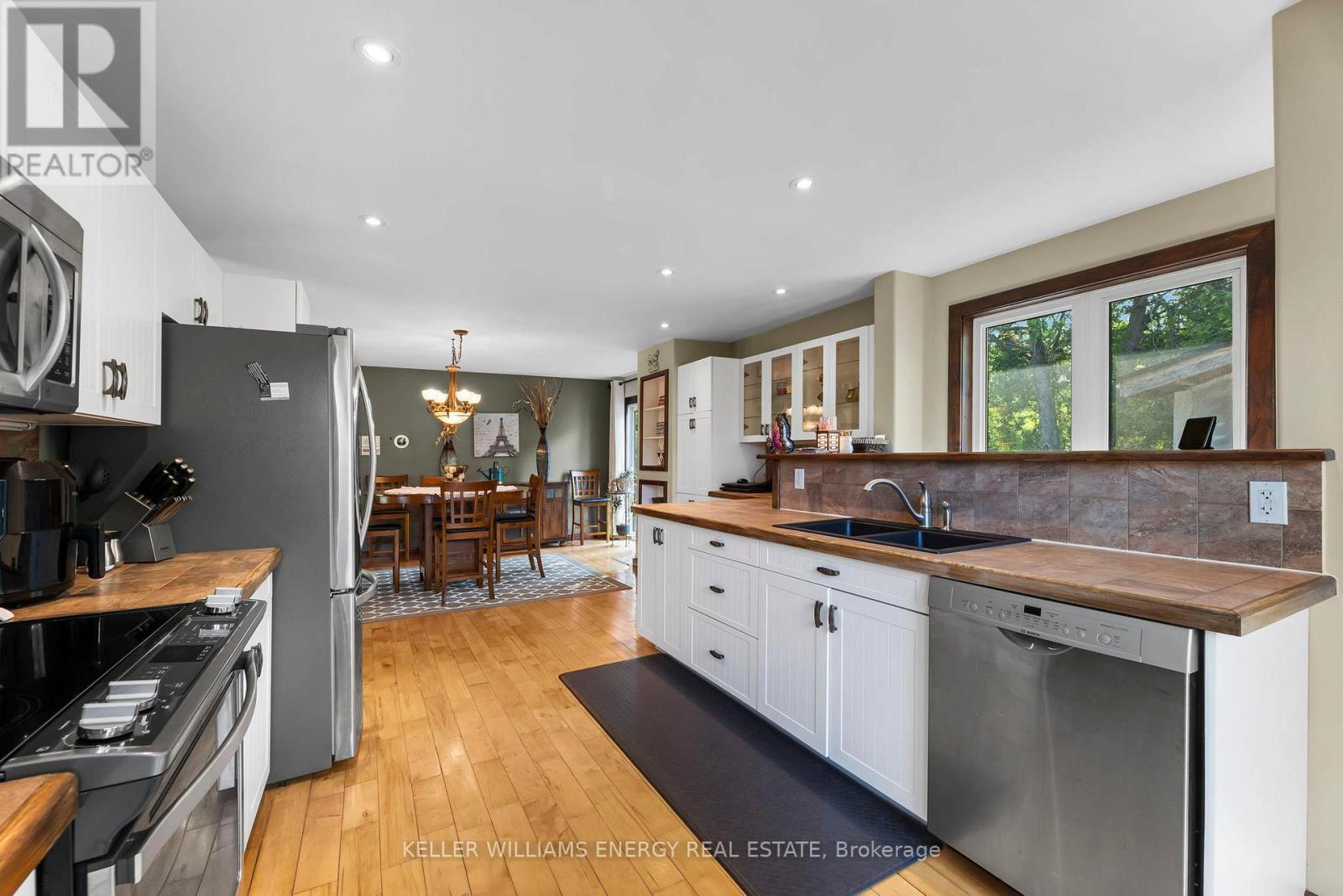 4070 Hwy 28, Selwyn, Ontario K0L 2H0 - Photo 15 - X12967248