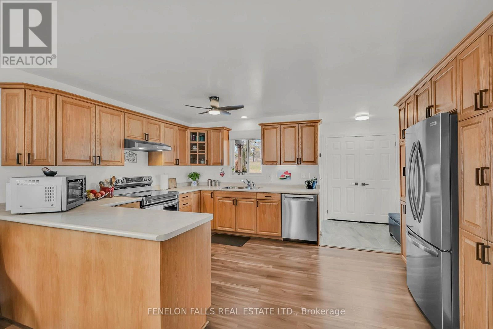 30 Jones Avenue, Kawartha Lakes, Ontario  K0M 1G0 - Photo 16 - X12967894