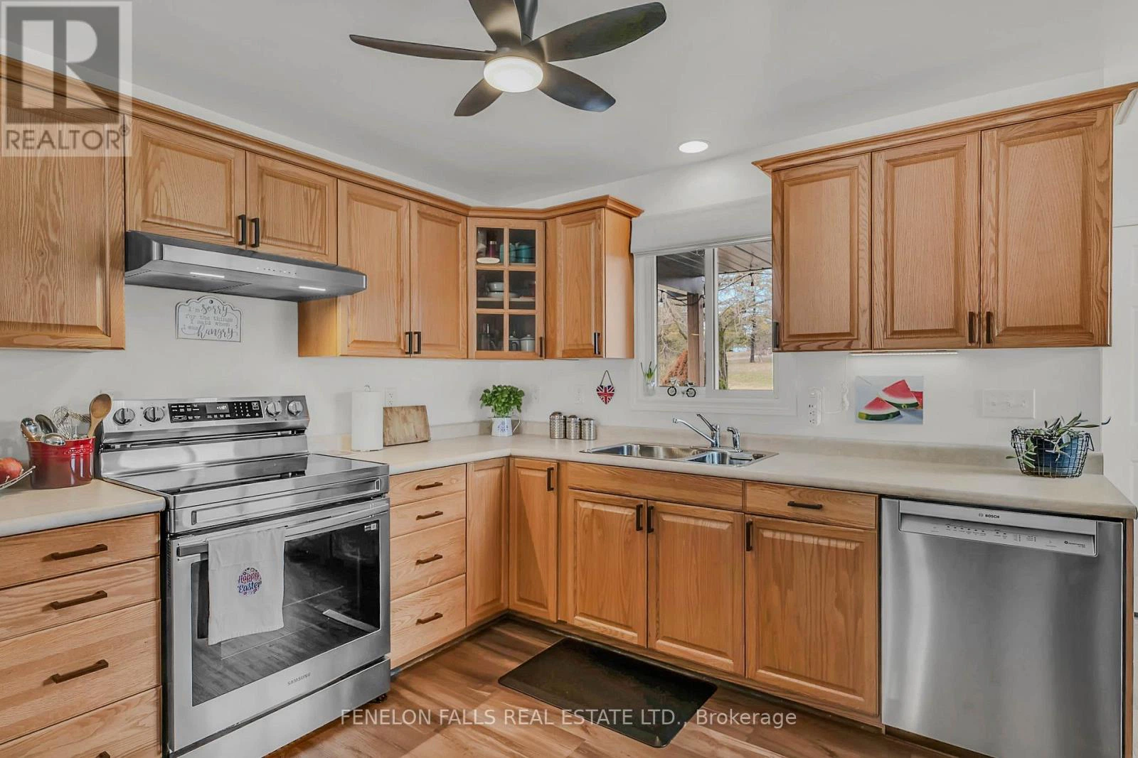 30 Jones Avenue, Kawartha Lakes, Ontario  K0M 1G0 - Photo 18 - X12967894