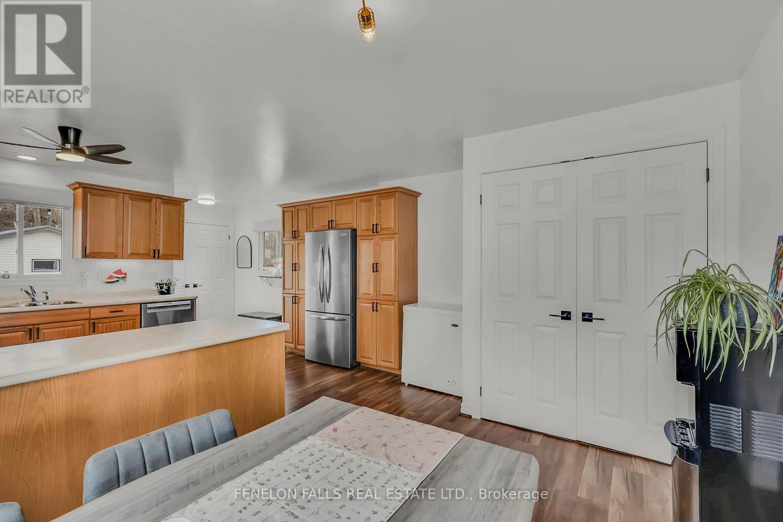 30 Jones Avenue, Kawartha Lakes, Ontario  K0M 1G0 - Photo 20 - X12967894