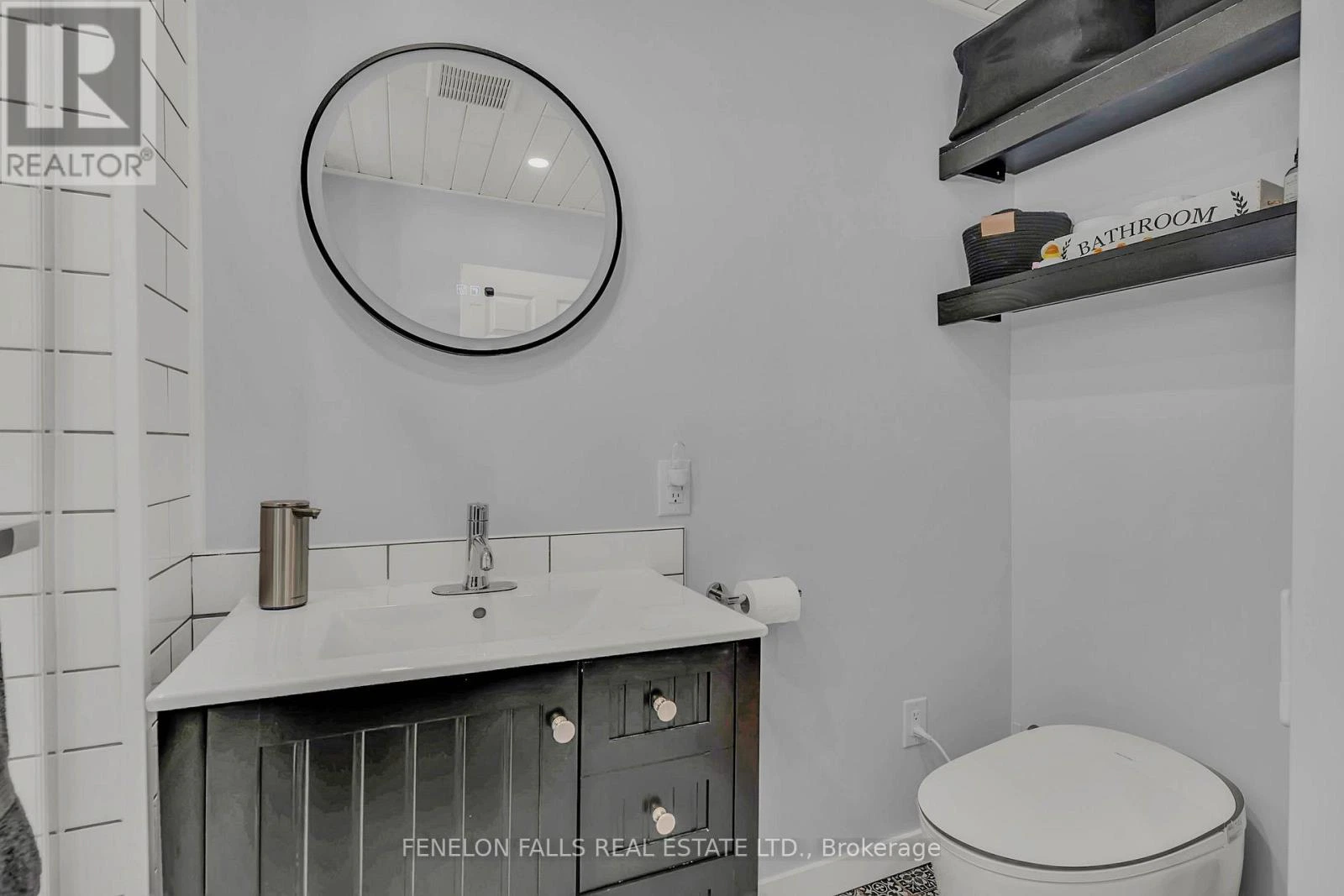 30 Jones Avenue, Kawartha Lakes, Ontario  K0M 1G0 - Photo 27 - X12967894