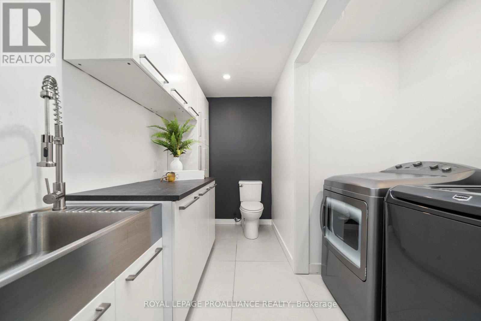 2670 County Road 8, Prince Edward County, Ontario  K0K 2T0 - Photo 35 - X12971186