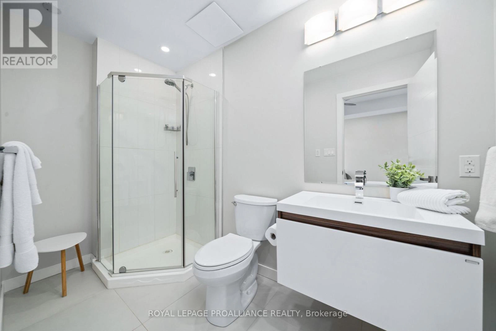 2670 County Road 8, Prince Edward County, Ontario  K0K 2T0 - Photo 41 - X12971186