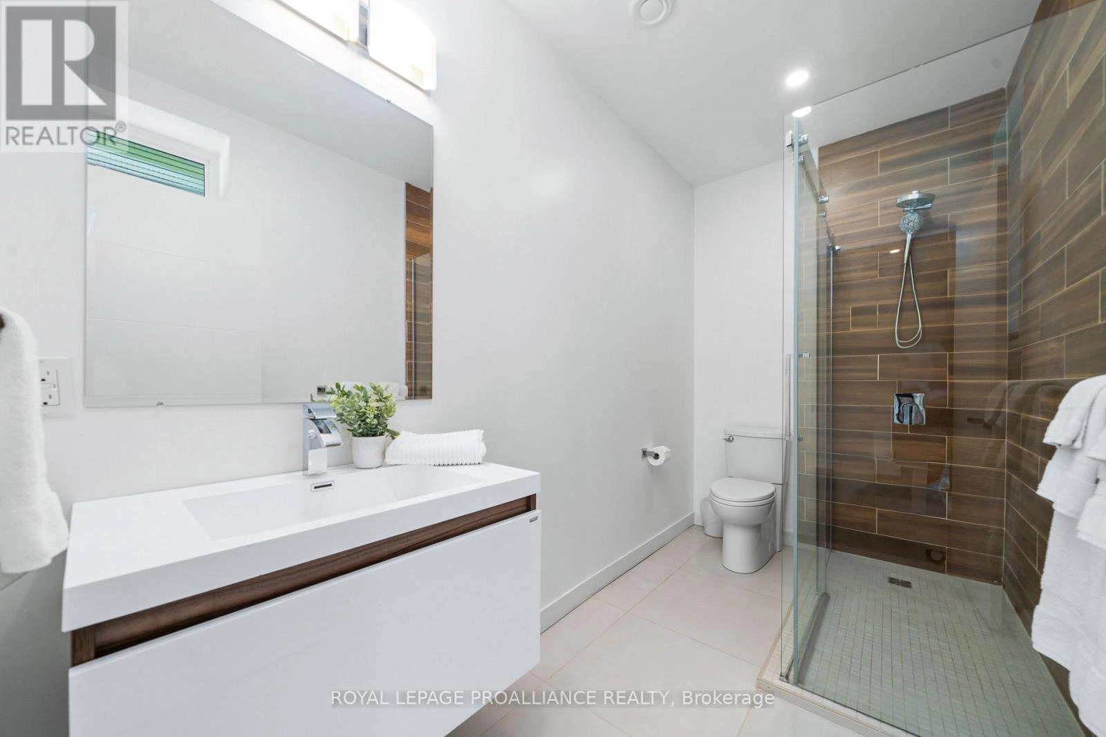 2670 County Road 8, Prince Edward County, Ontario  K0K 2T0 - Photo 43 - X12971186