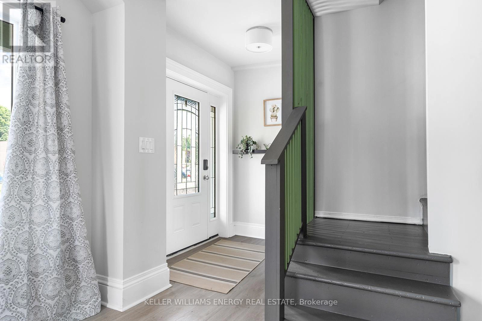 58-60 Picton Main Street, Prince Edward County, Ontario K0K 2T0 - Photo 18 - X12840998