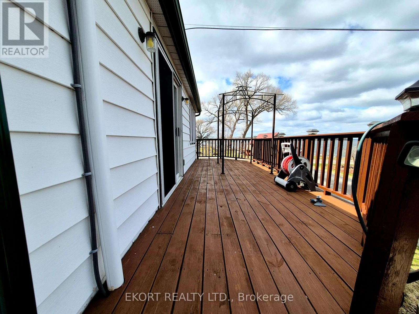 40 Demille Street, Prince Edward County, Ontario  K0K 1W0 - Photo 4 - X12972478