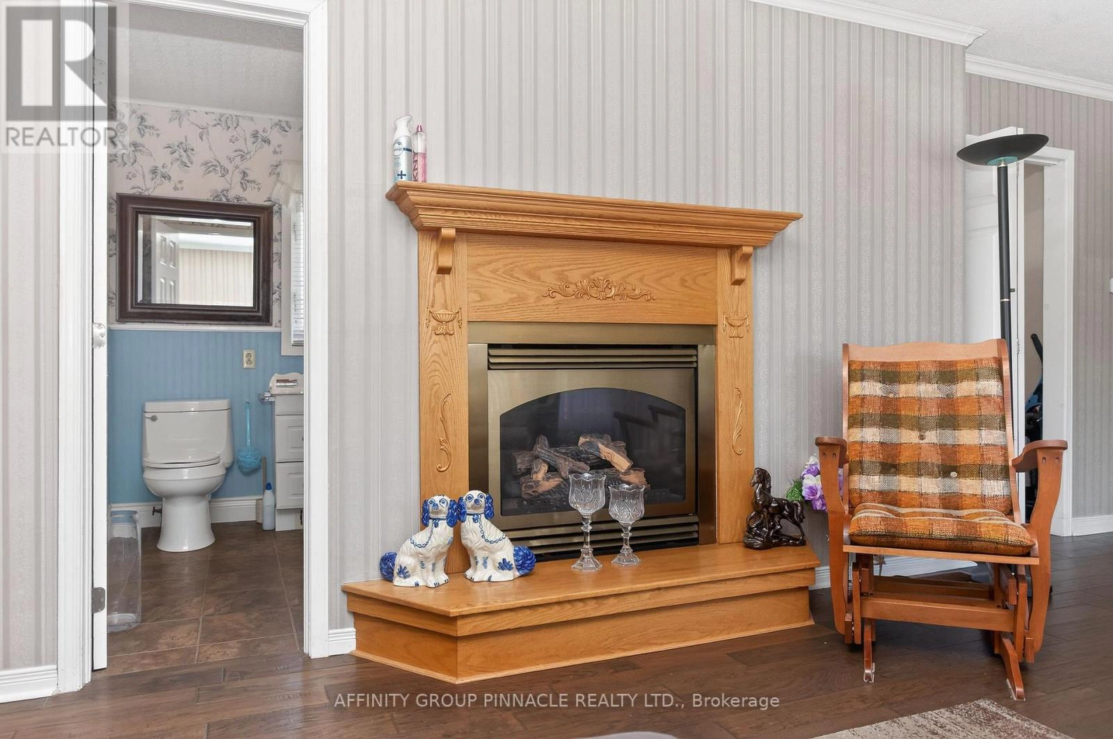 272 Crosby Drive, Kawartha Lakes, Ontario K0M 1A0 - Photo 7 - X12972918