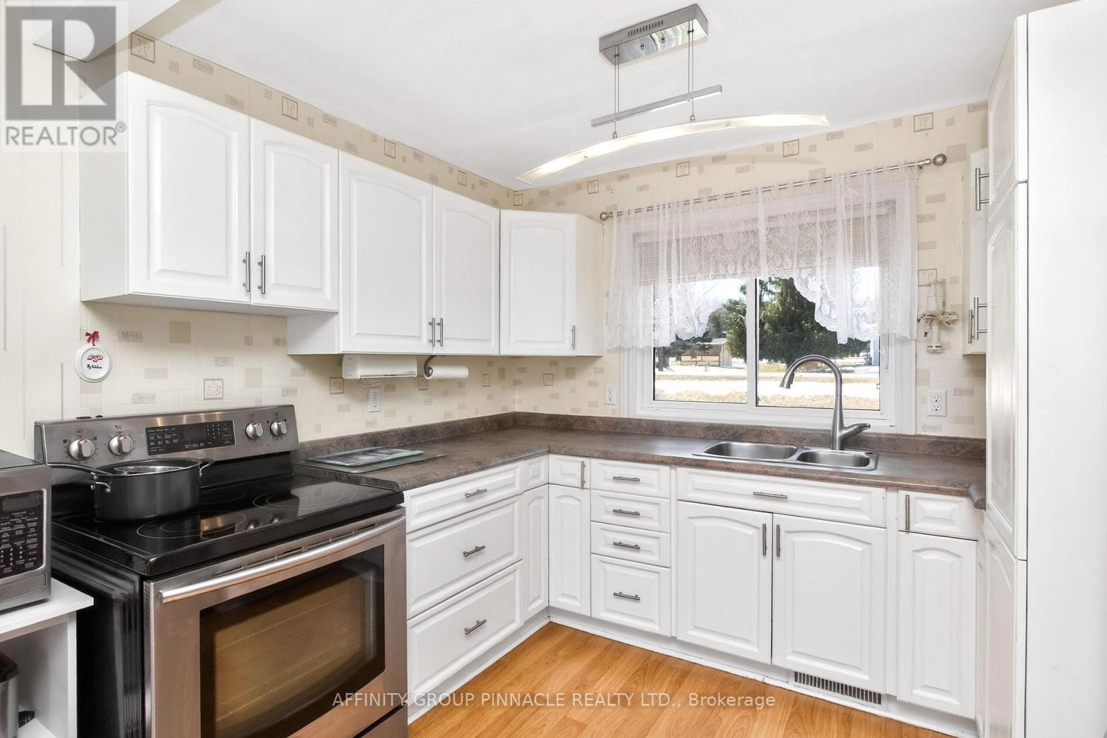 272 Crosby Drive, Kawartha Lakes, Ontario K0M 1A0 - Photo 8 - X12972918