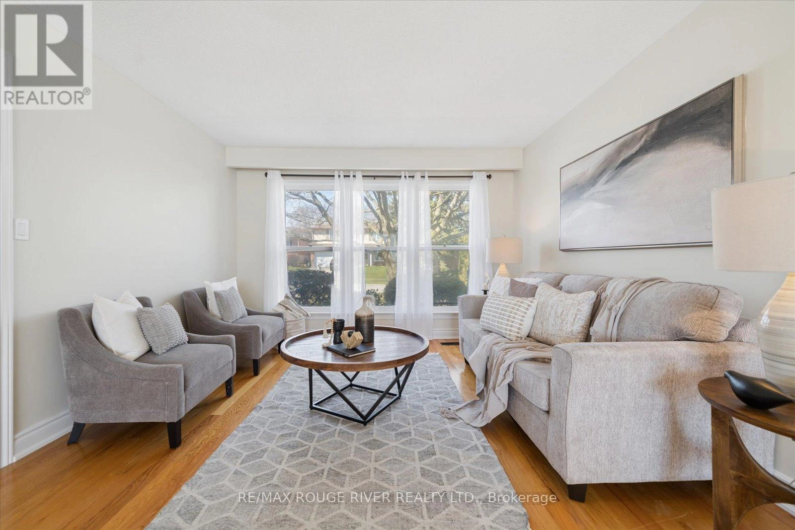 54 Rosalynne Avenue, Clarington, Ontario L1C 3X8 - Photo 11 - E12975018