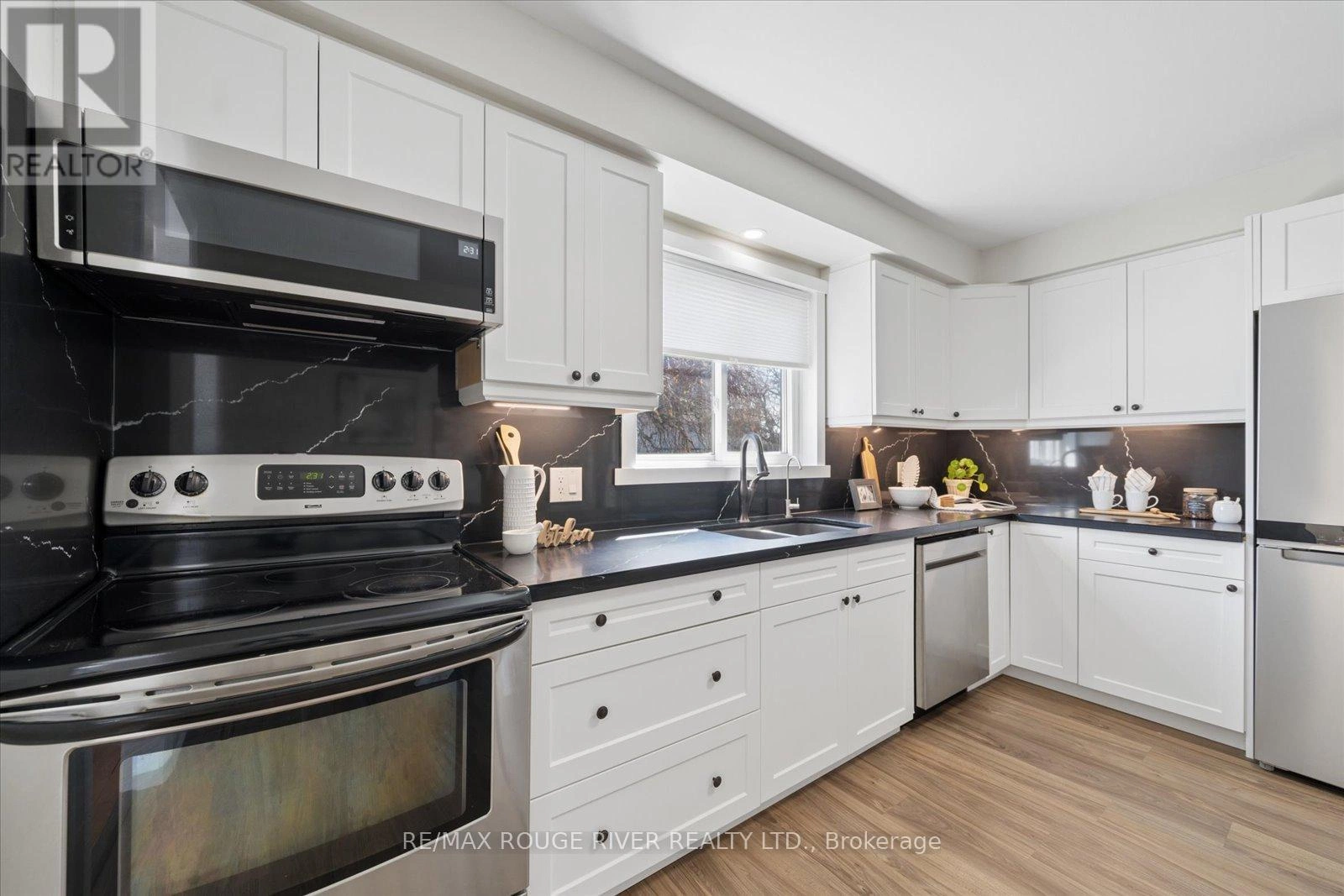 54 Rosalynne Avenue, Clarington, Ontario L1C 3X8 - Photo 19 - E12975018