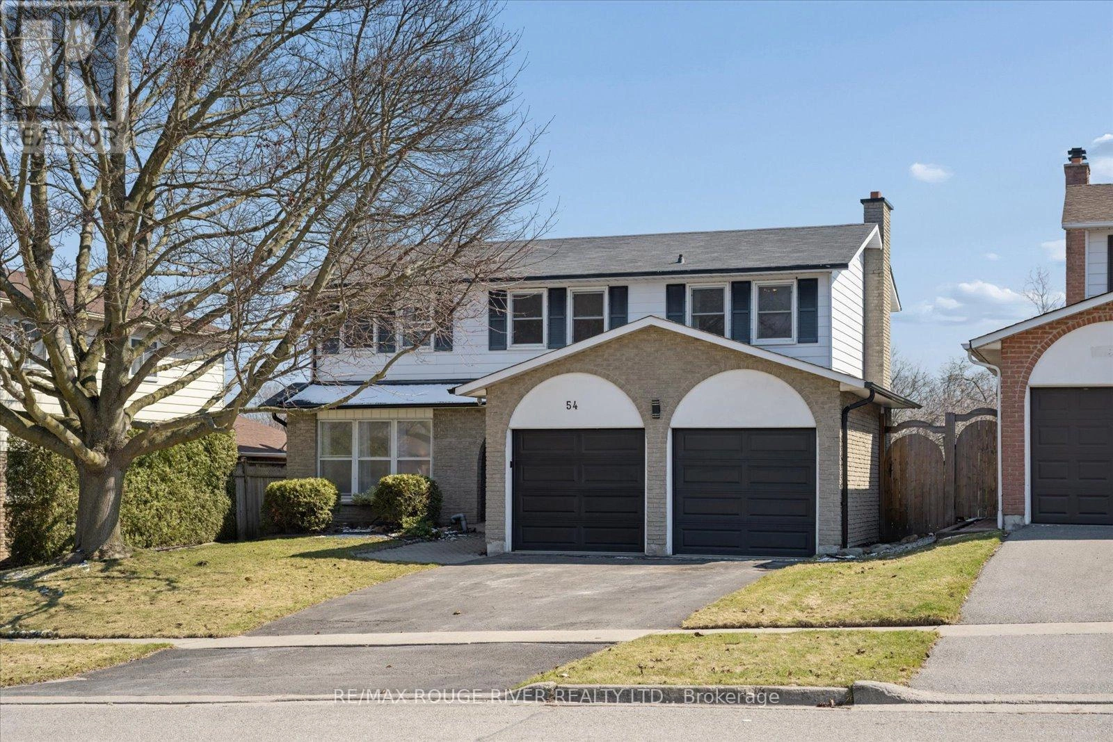 54 Rosalynne Avenue, Clarington, Ontario L1C 3X8 - Photo 3 - E12975018