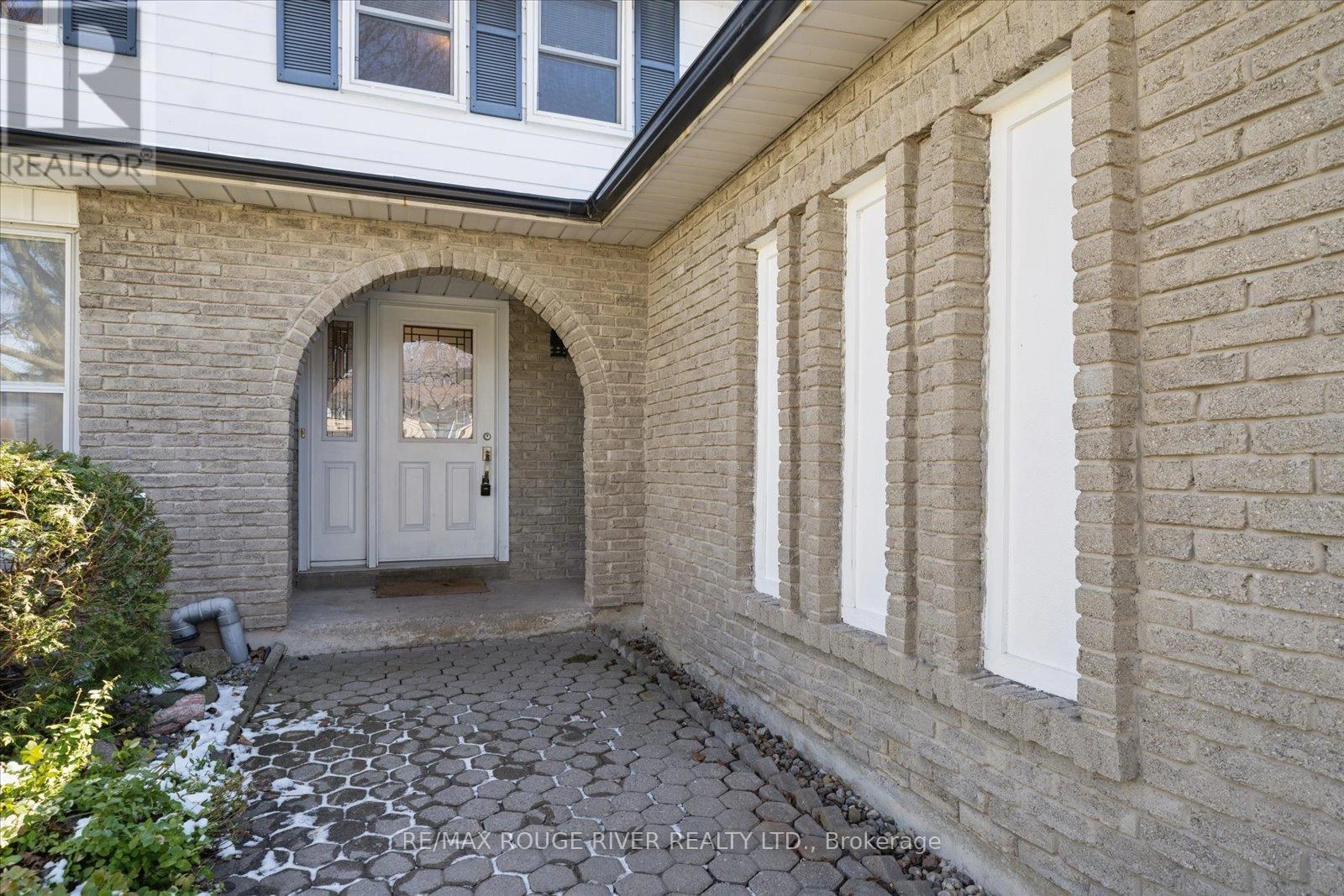 54 Rosalynne Avenue, Clarington, Ontario L1C 3X8 - Photo 5 - E12975018