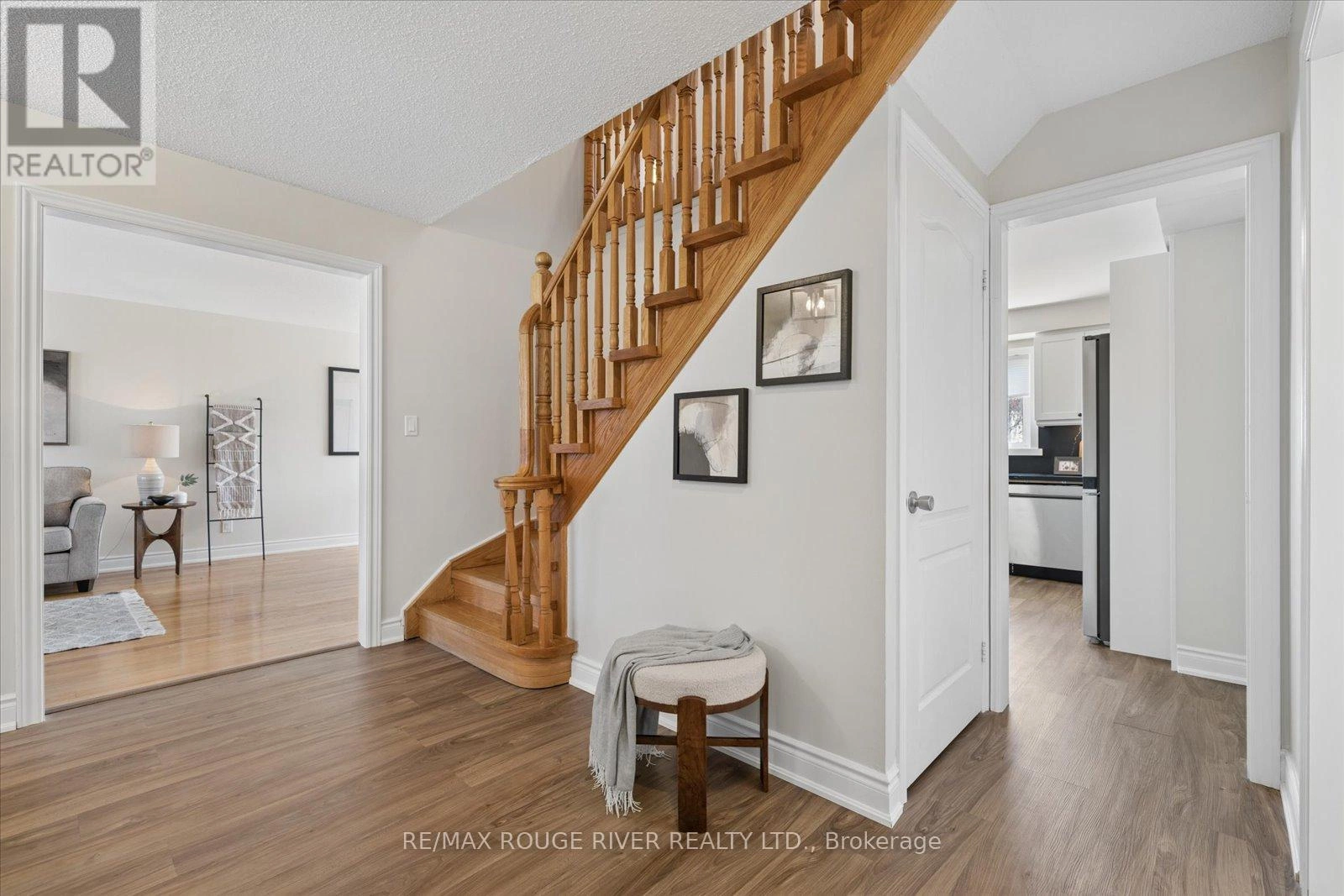 54 Rosalynne Avenue, Clarington, Ontario L1C 3X8 - Photo 7 - E12975018