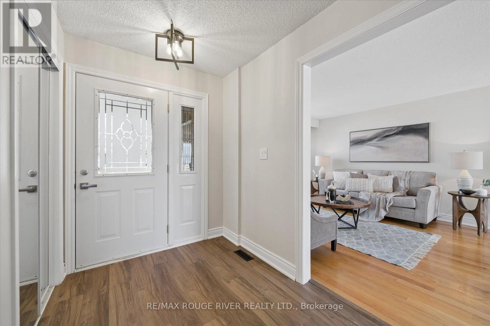 54 Rosalynne Avenue, Clarington, Ontario L1C 3X8 - Photo 9 - E12975018