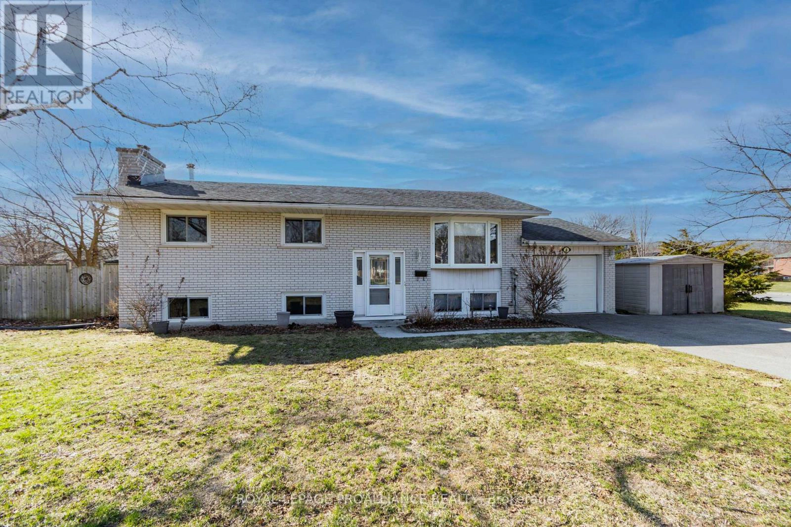 4 O'neil Crescent, Quinte West, Ontario  K8V 5Y6 - Photo 1 - X12981374