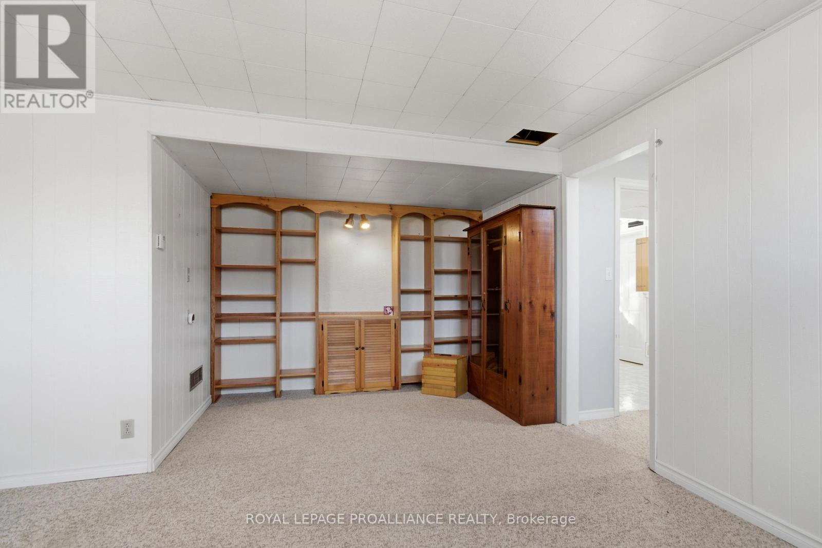 4 O'neil Crescent, Quinte West, Ontario  K8V 5Y6 - Photo 21 - X12981374