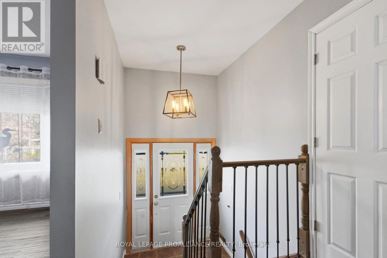 4 O'neil Crescent, Quinte West, Ontario  K8V 5Y6 - Photo 4 - X12981374