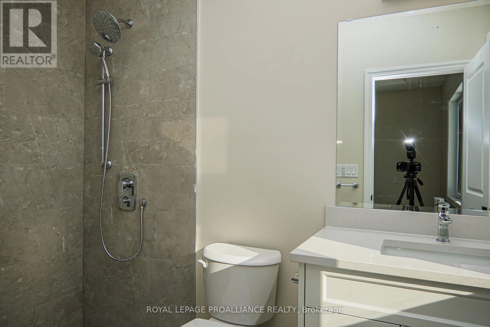 2461 Victoria Road, Prince Edward County, Ontario  K0K 1L0 - Photo 30 - X12983834