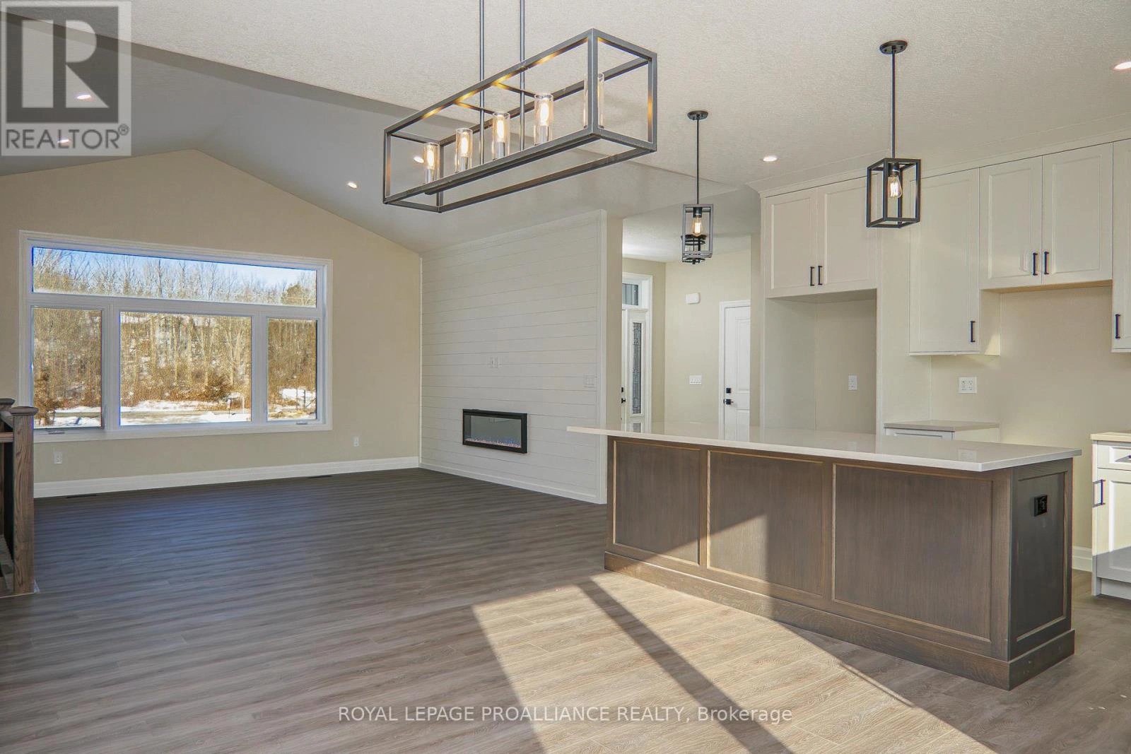 2461 Victoria Road, Prince Edward County, Ontario  K0K 1L0 - Photo 8 - X12983834