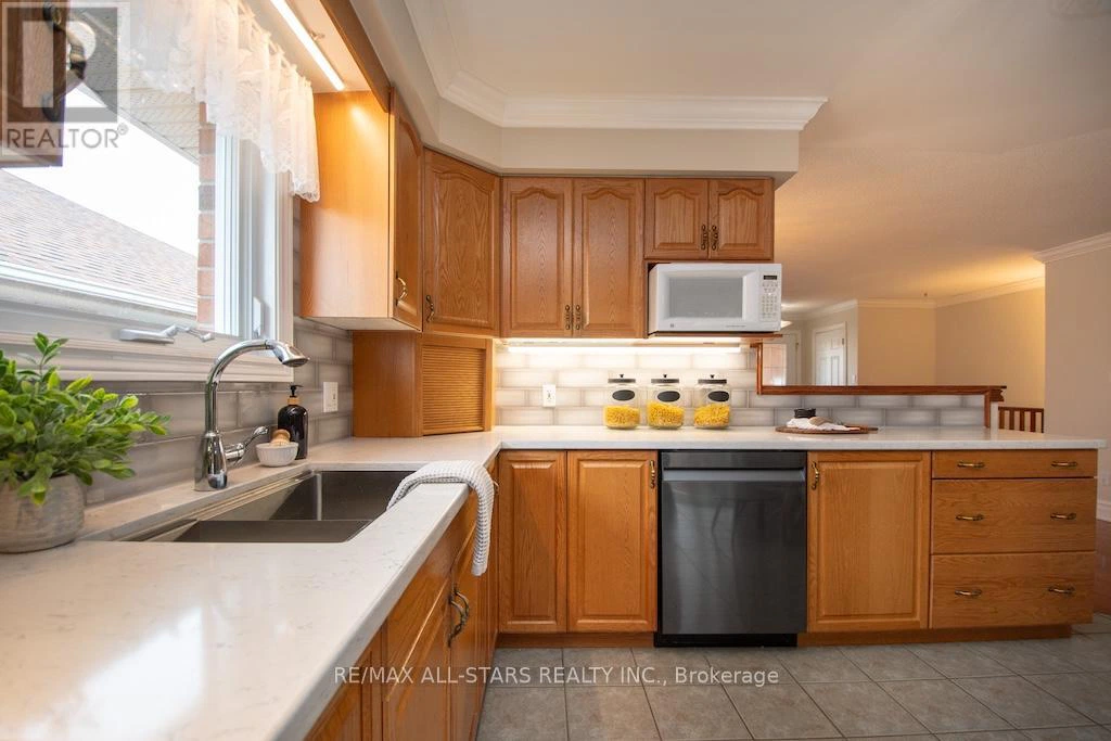 383 Wallace Drive, Kawartha Lakes, Ontario  K9V 6K7 - Photo 20 - X12965950