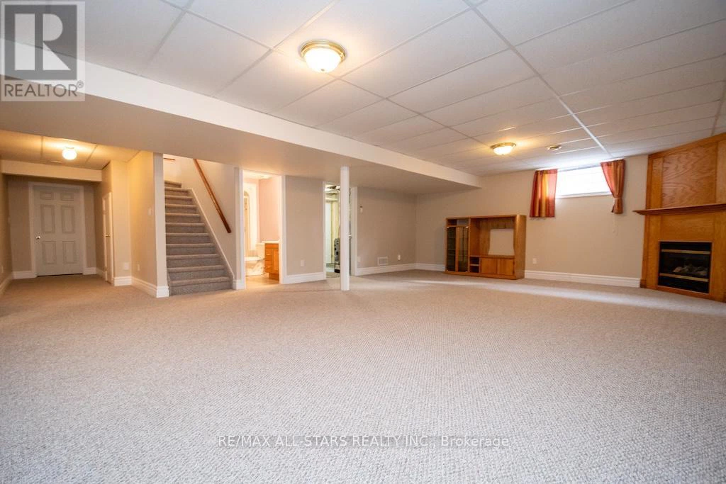 383 Wallace Drive, Kawartha Lakes, Ontario  K9V 6K7 - Photo 43 - X12965950