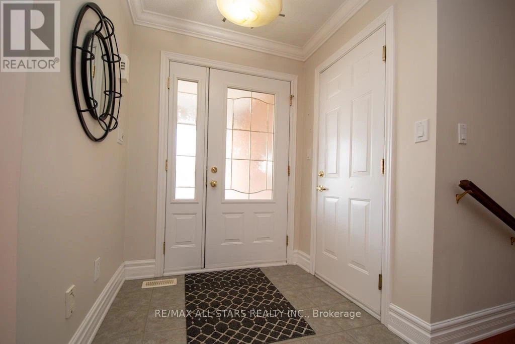 383 Wallace Drive, Kawartha Lakes, Ontario  K9V 6K7 - Photo 5 - X12965950